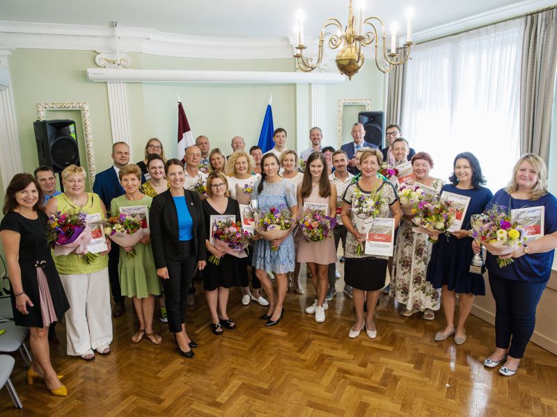 Sveicam spicākās skolas Latvijas Skolu kausā 2022