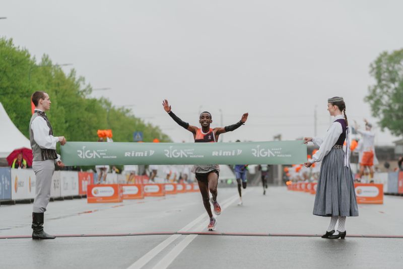 First Medals Awarded in the Rimi Riga Marathon Half Marathon