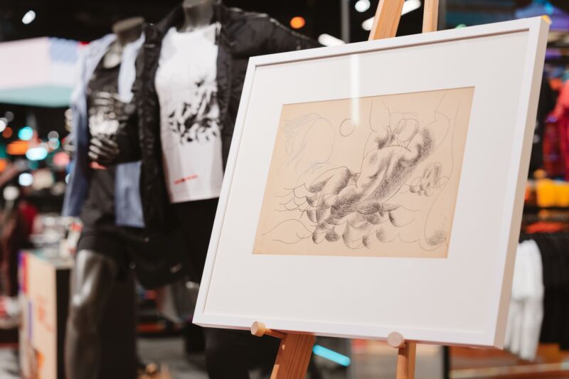 Borisa Bērziņa mākslas darba krekli