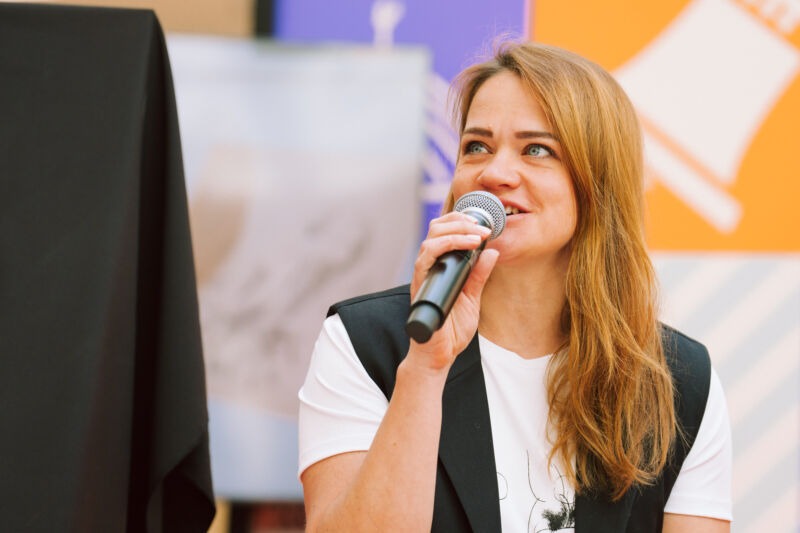 Press conference unveiling the 2026 medal design at the Spice shopping centre