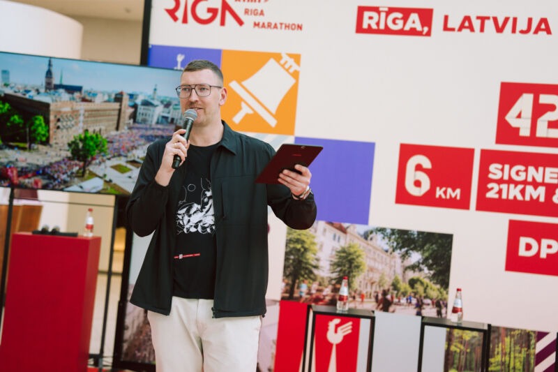 Press conference unveiling the 2026 medal design at the Spice shopping centre