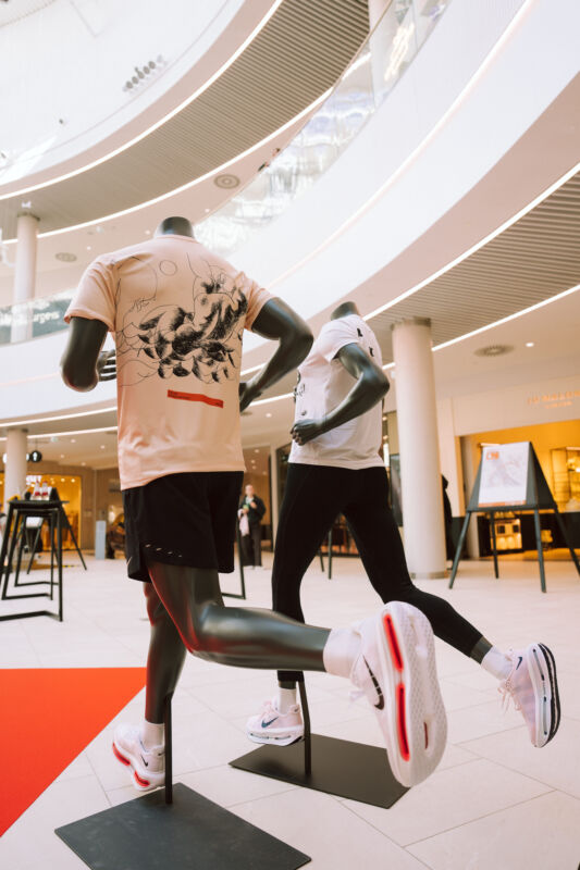 Press conference unveiling the 2026 medal design at the Spice shopping centre