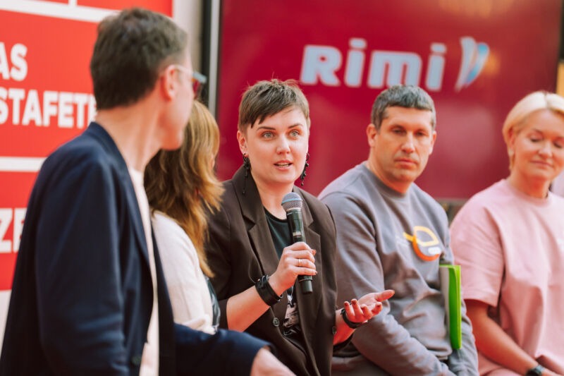 Press conference unveiling the 2026 medal design at the Spice shopping centre
