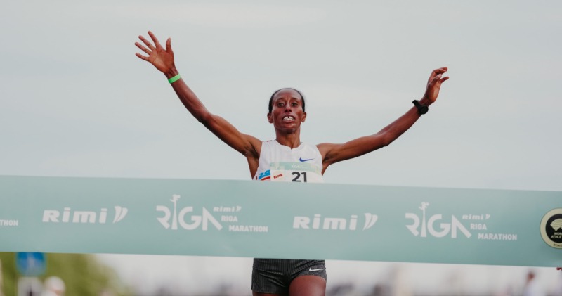 Edžgajehu Taje labo Rimi Rīgas maratona trases rekordu pusmaratona distancē sievietēm